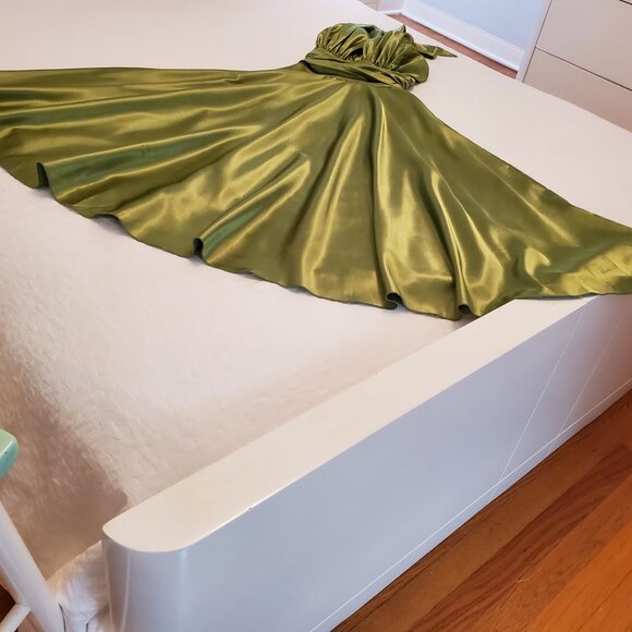 VINTAGE DROP-DEAD GORGEOUS CHARTREUSE EVENING DRESS - Picture 3 of 6